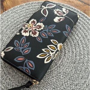 Tory Burch Pocketbook